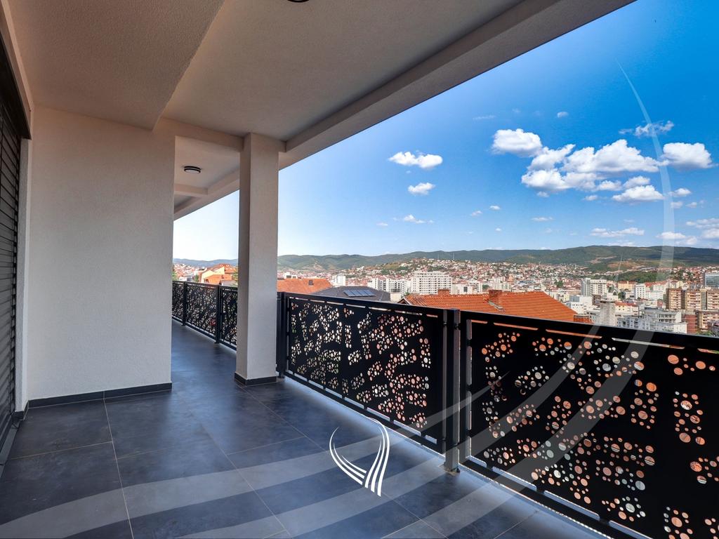 Commercial property 570m2 for rent in Arbëria-Dragodan neighborhood8