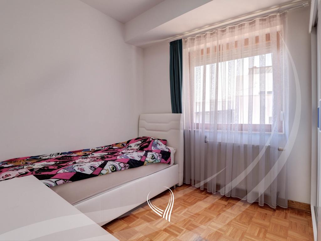 3-bedroom apartment for rent in the Arbëria – Dragodan neighborhood8