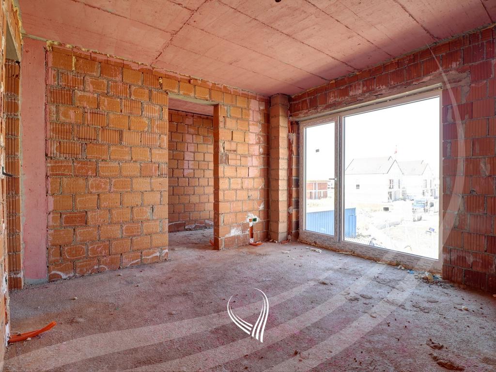 Shtëpi me 4 dhoma gjumi në shitje në Çagllavicë – Lagjja e Artë 29