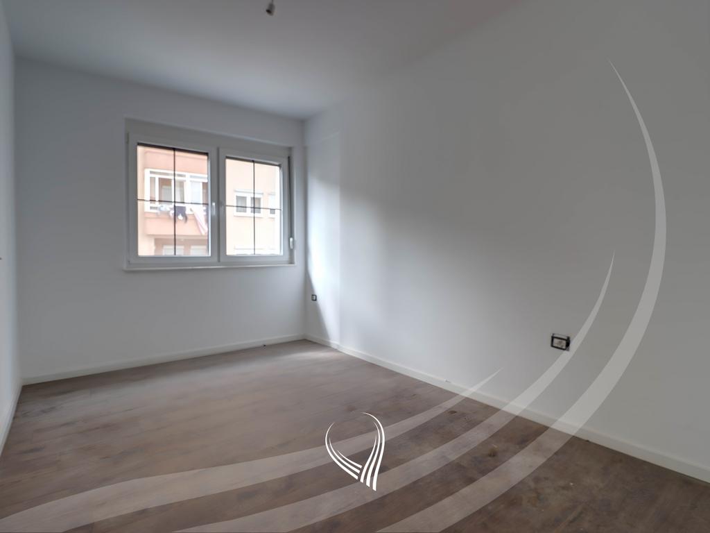 Apartment 141m2 + 95.08m2 terrace for sale in the Tophane neighborhood - Orhidea5