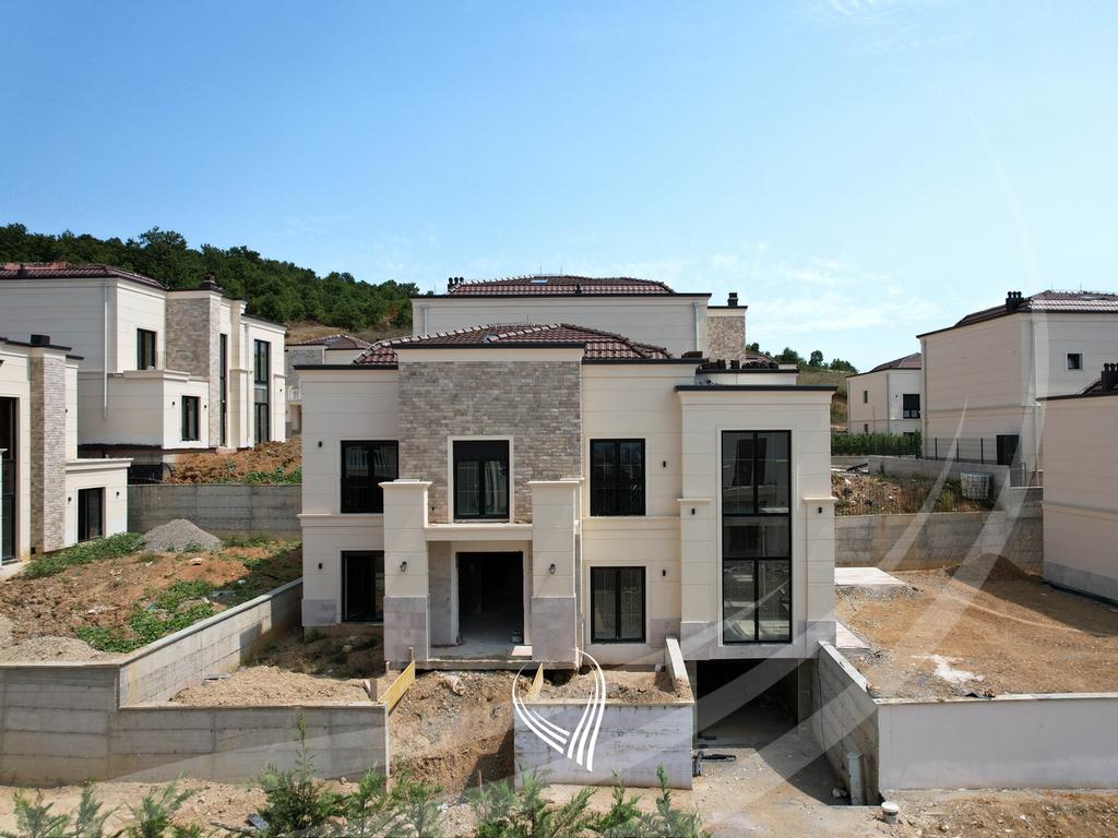 House 516m2 – TYPE A, for sale in the Royal Green Residence neighborhood – Zllatar1