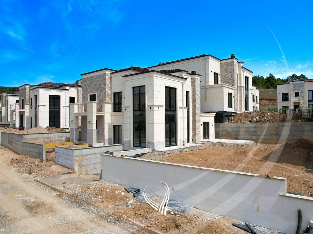 Shtëpi 516m2 – TIPI A, në shitje në lagjen Royal Green Residence – Zllatar