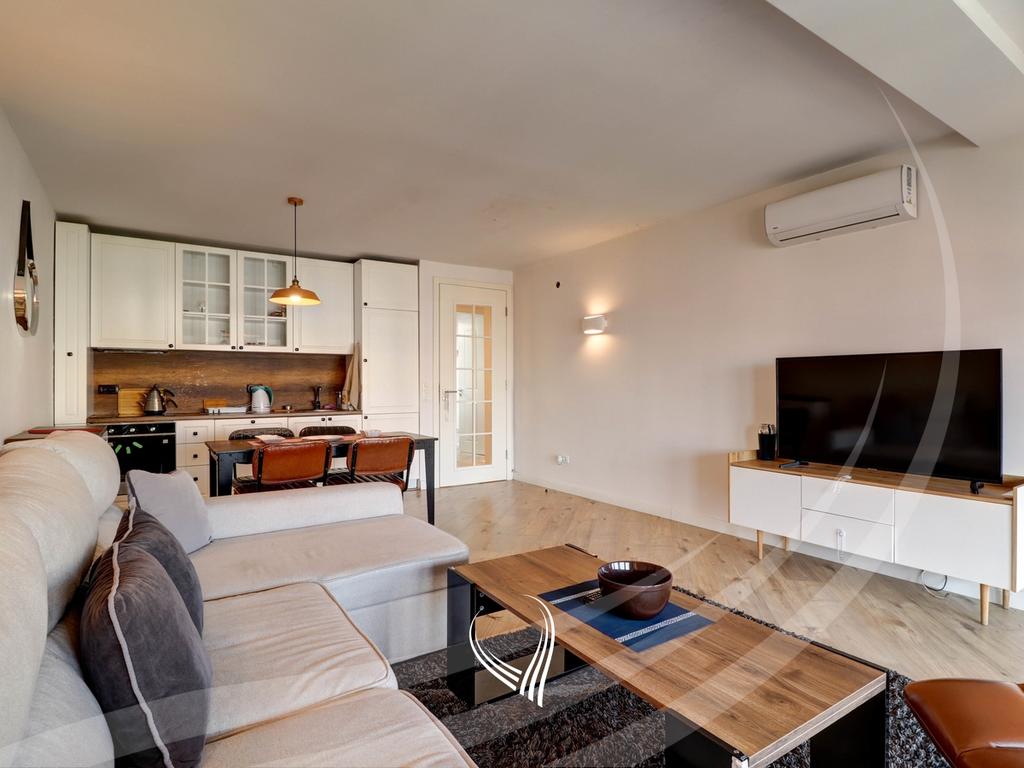 2 bedroom apartment for rent in Bregu i Diellit neighborhood3