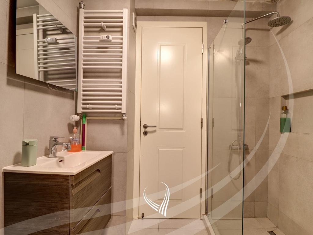 2 bedroom apartment for rent in Bregu i Diellit neighborhood13