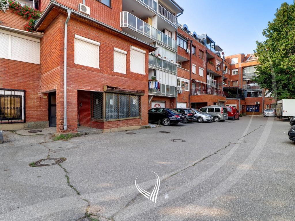 2 bedroom apartment for rent in Bregu i Diellit neighborhood15