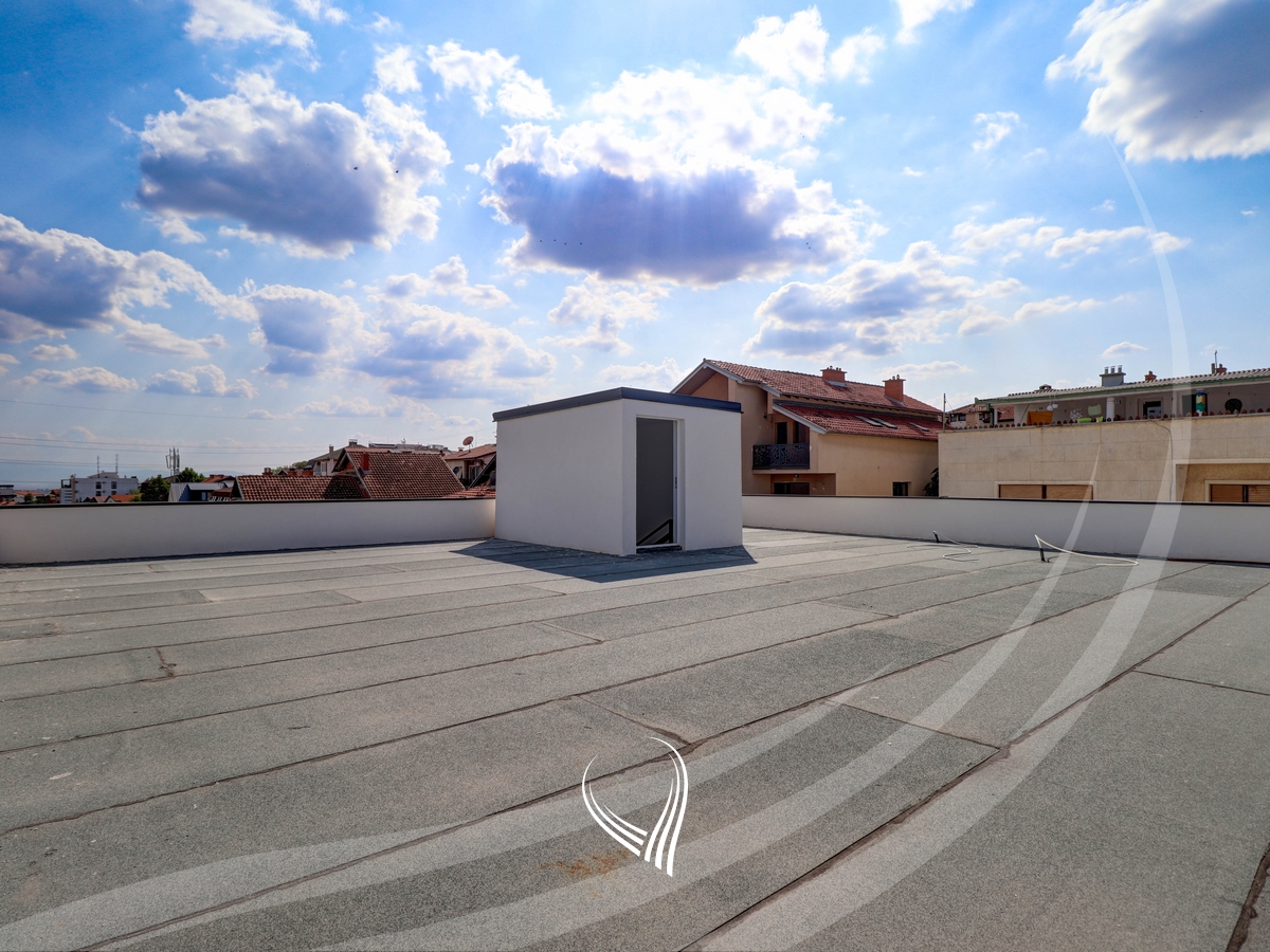 Commercial property 570m2 for rent in Arbëria-Dragodan neighborhood11