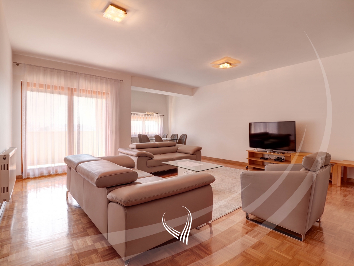 3-bedroom apartment for rent in the Arbëria – Dragodan neighborhood0