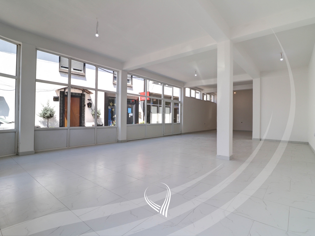 Lokal 120m2 me qira në lagjen e Muhaxherëve4