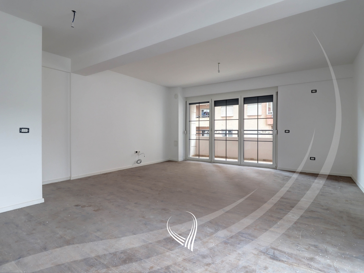 Apartment 141m2 + 95.08m2 terrace for sale in the Tophane neighborhood - Orhidea0