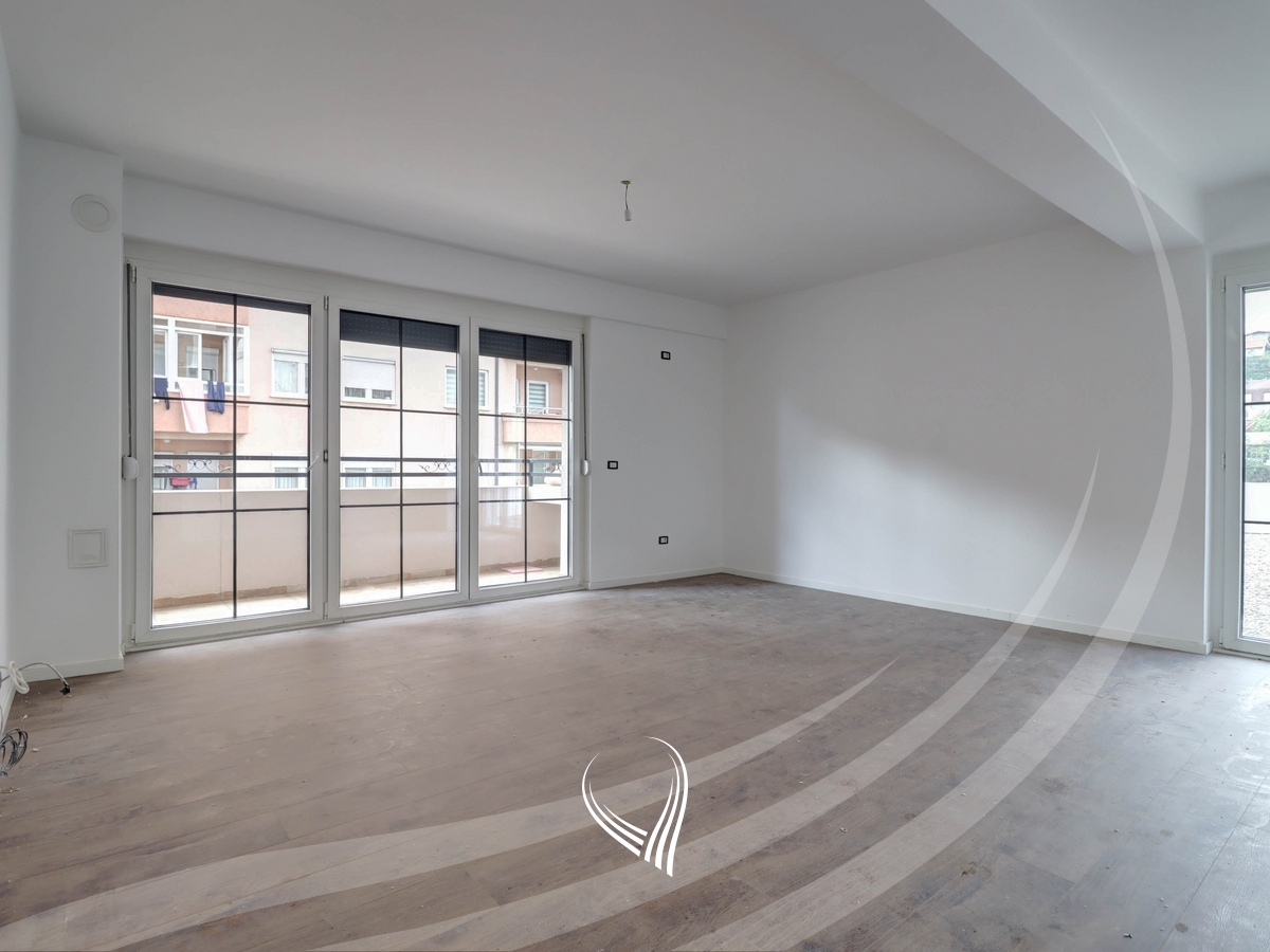 Apartment 141m2 + 95.08m2 terrace for sale in the Tophane neighborhood - Orhidea1