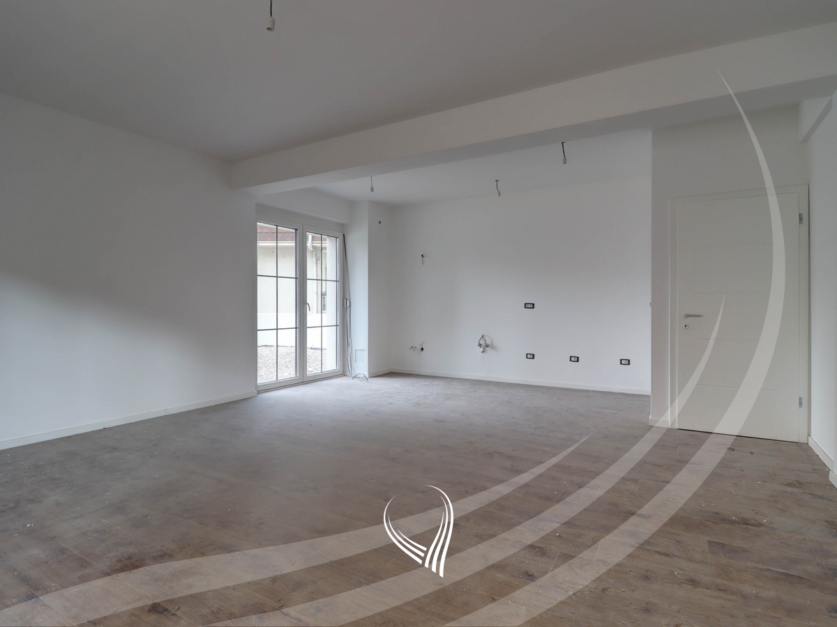 Apartment 141m2 + 95.08m2 terrace for sale in the Tophane neighborhood - Orhidea2