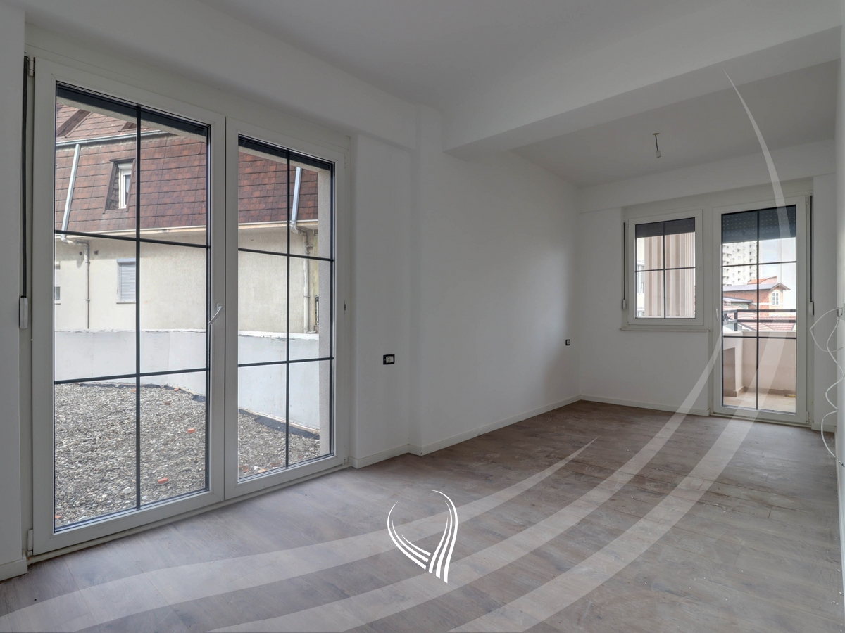 Apartment 141m2 + 95.08m2 terrace for sale in the Tophane neighborhood - Orhidea6