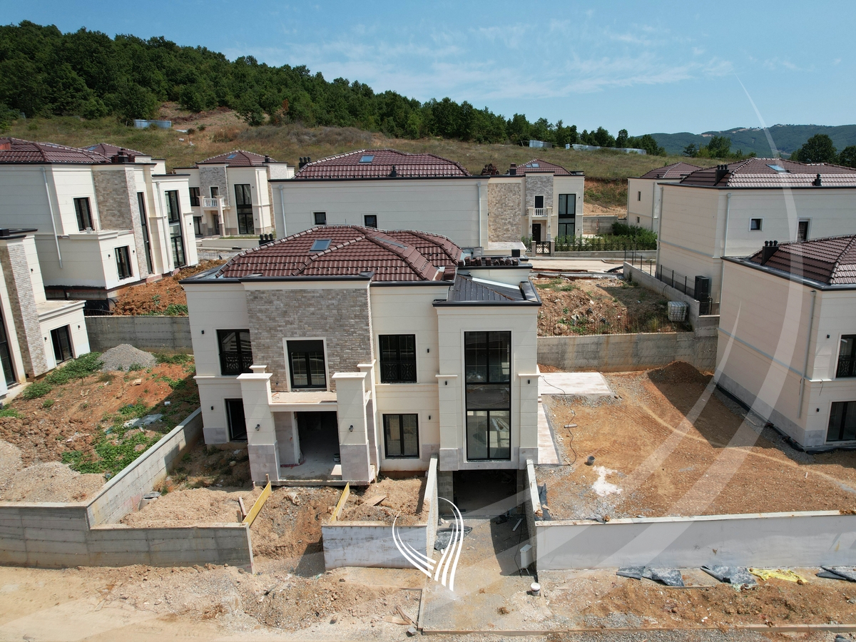 House 516m2 – TYPE A, for sale in the Royal Green Residence neighborhood – Zllatar4