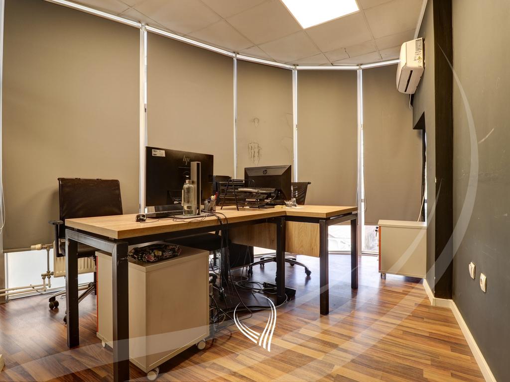 Zyre 200m2 me qira në lagjen Qafa6