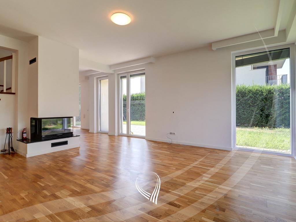 5-bedroom house for rent in the Qershia neighborhood1