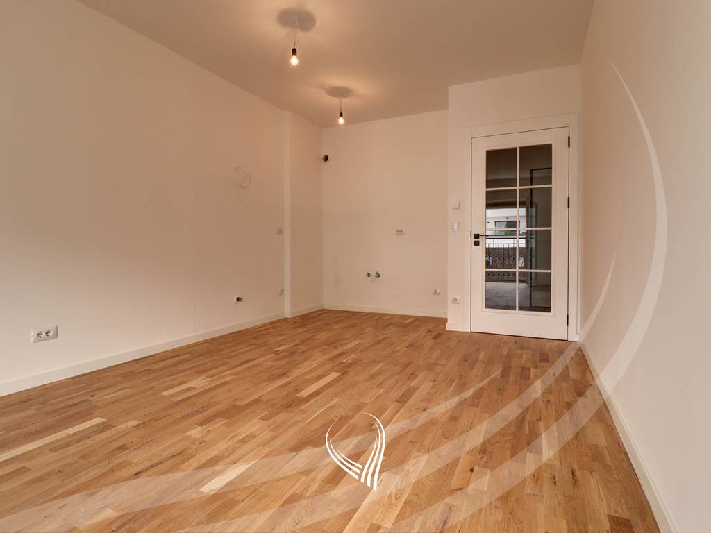 Office space with 2 rooms for rent in the Muhaxhereve neighborhood – In On1