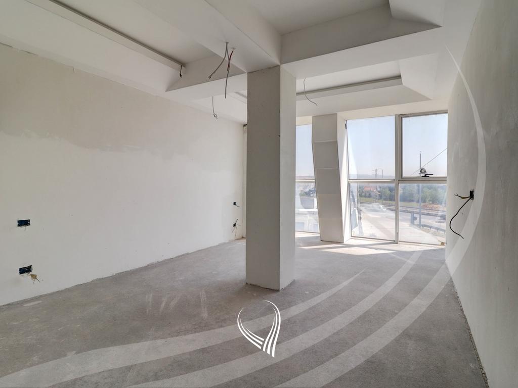 Object 2,200m2 for rent in Bresje – Fushë Kosovë9