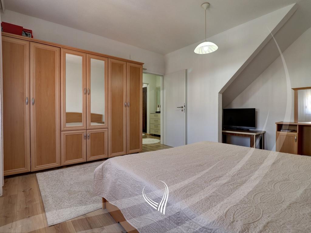 Banesë me 3 dhomë gjumi me qira në lagjen Bregu i Diellit9