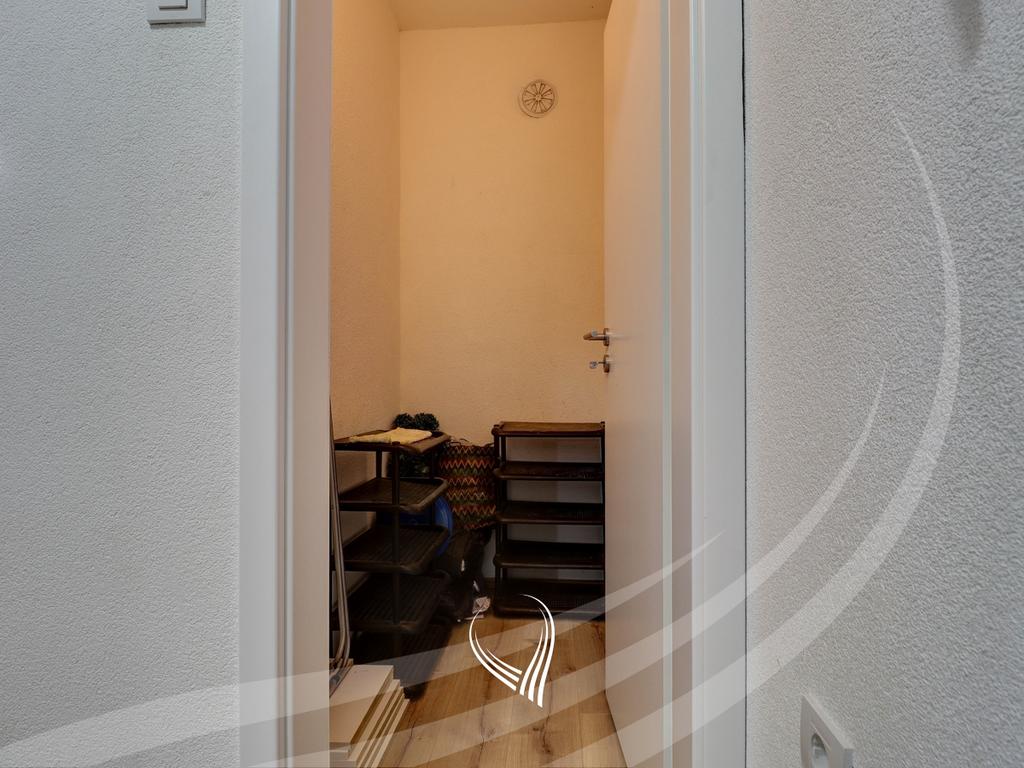Banesë me 3 dhomë gjumi me qira në lagjen Bregu i Diellit15