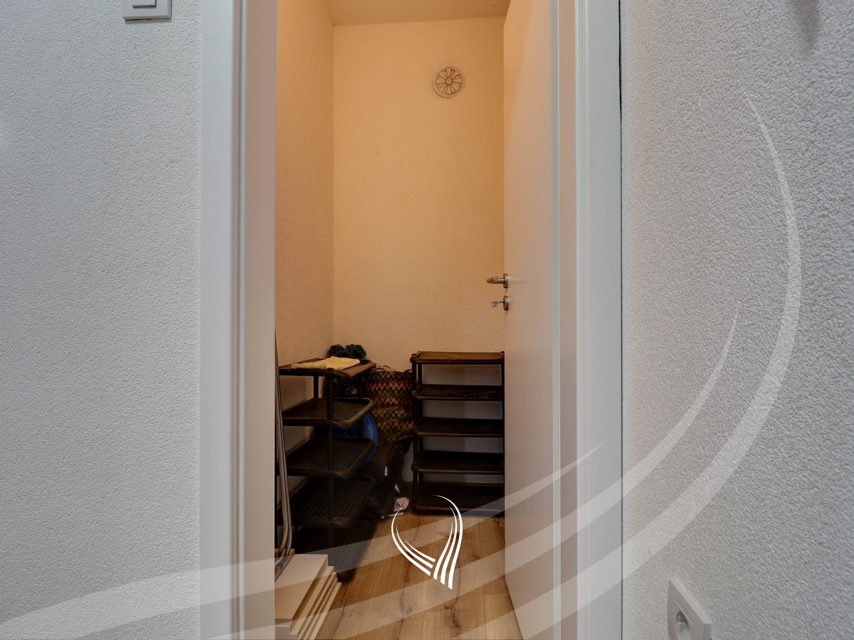 Banesë me 3 dhomë gjumi me qira në lagjen Bregu i Diellit15