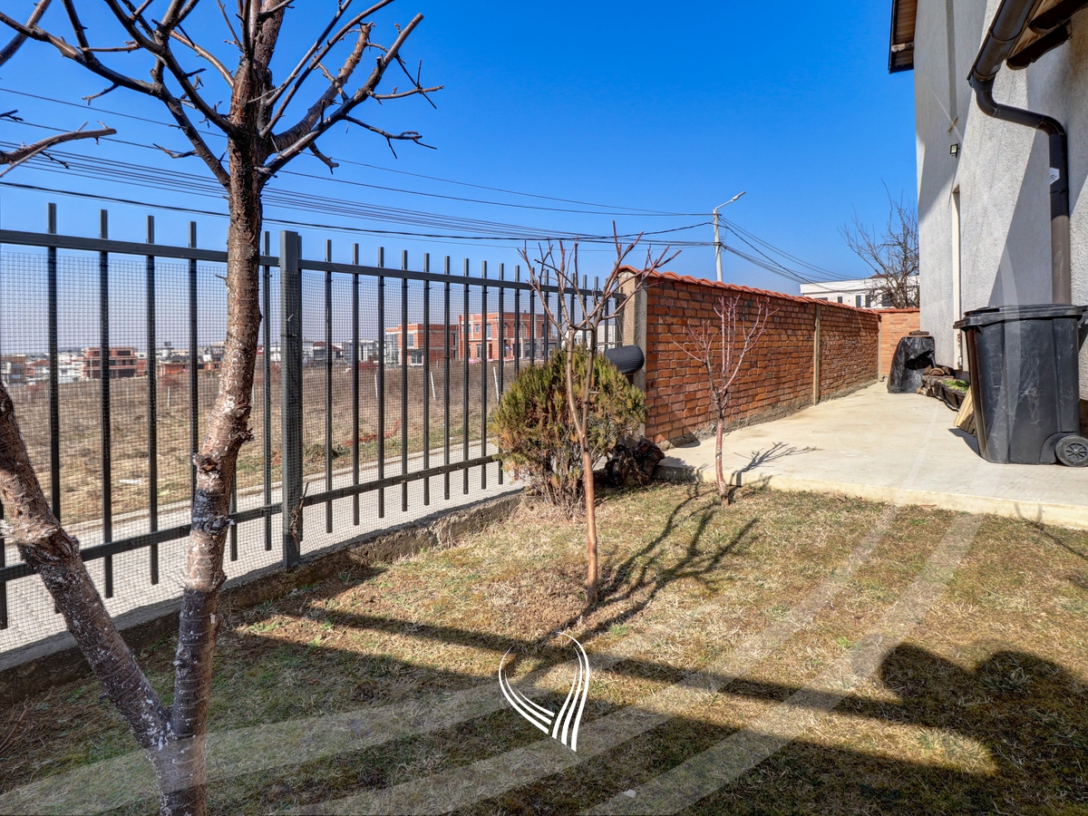 4-bedroom house for sale in the Qëndresa neighborhood13