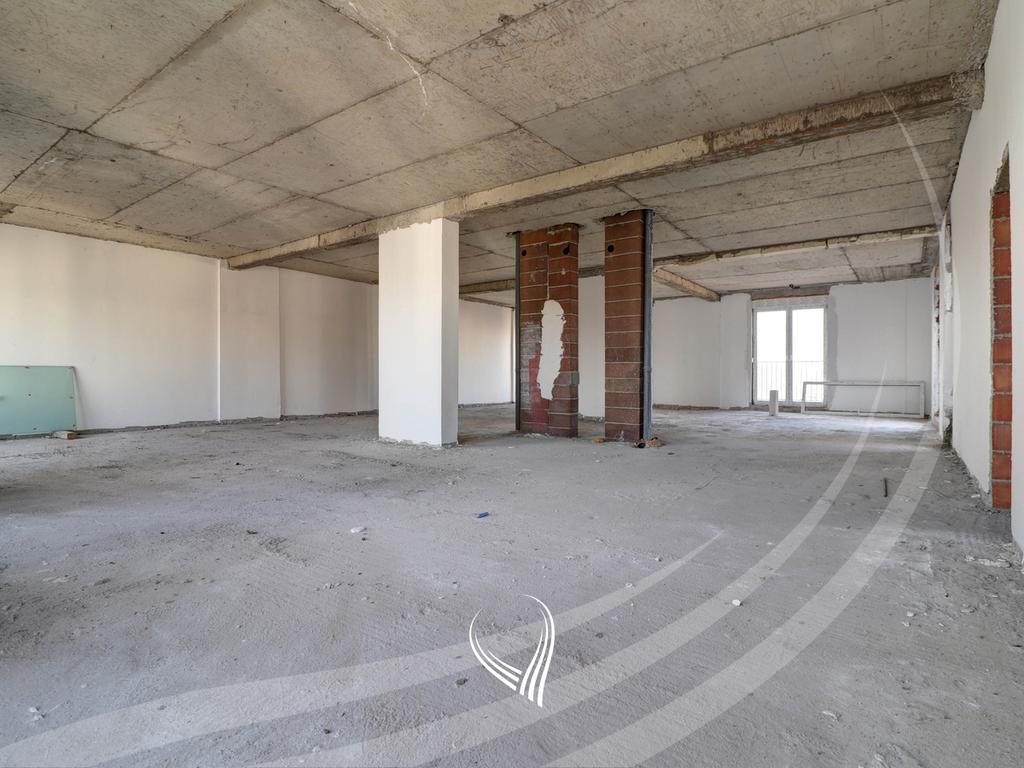 Penthouse 223.44m2 në shitje në lagjen Prishtina e re2