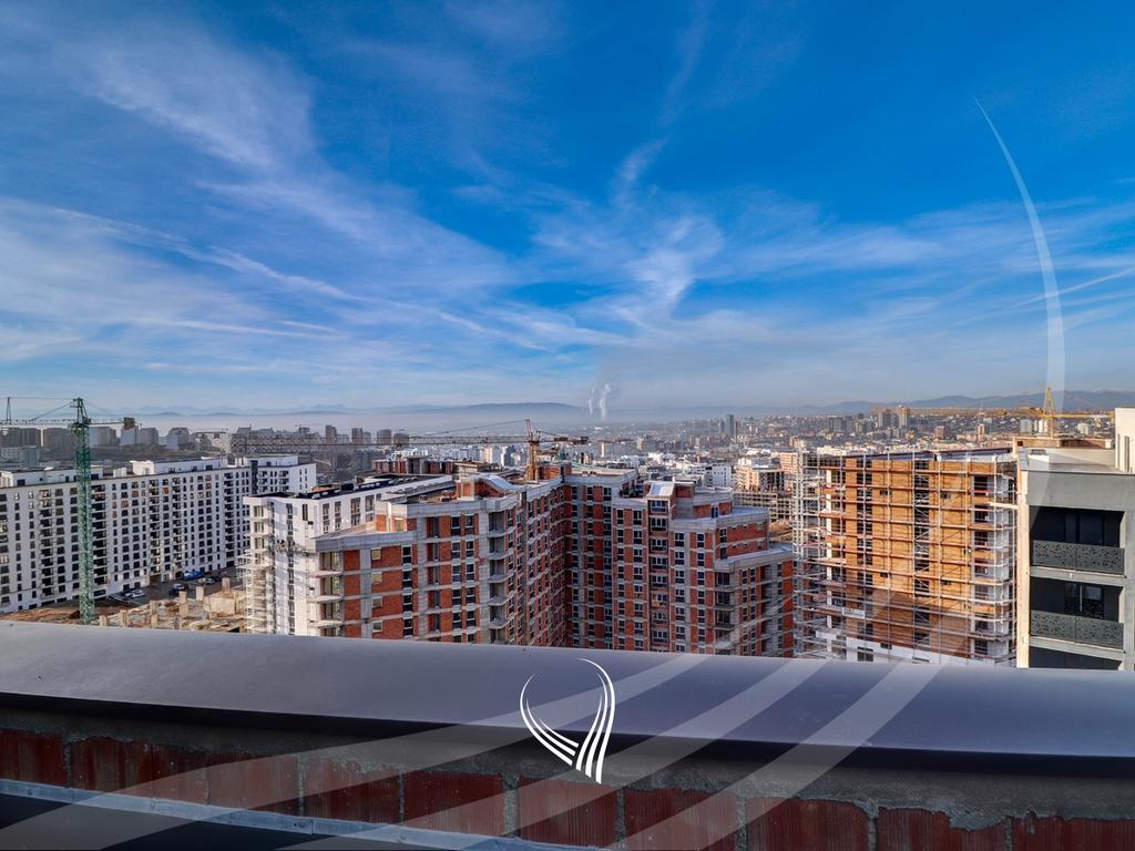 Penthouse 223.44m2 në shitje në lagjen Prishtina e re5