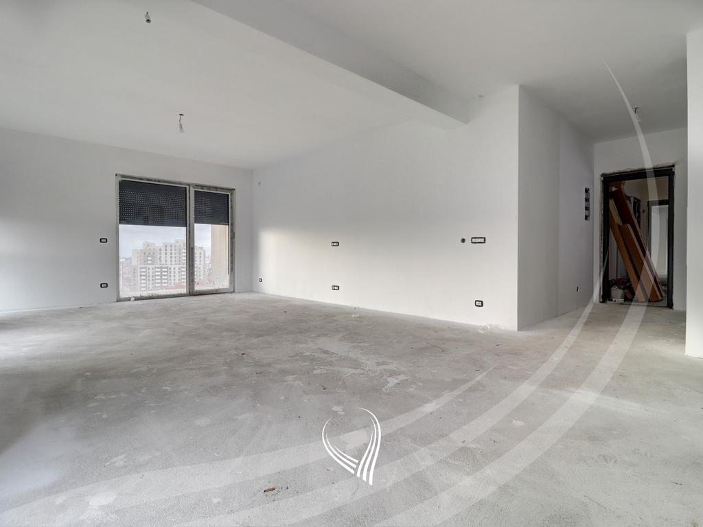 Banesë me 3 dhoma gjumi në shitje në lagjen Velania - Puhiza 32