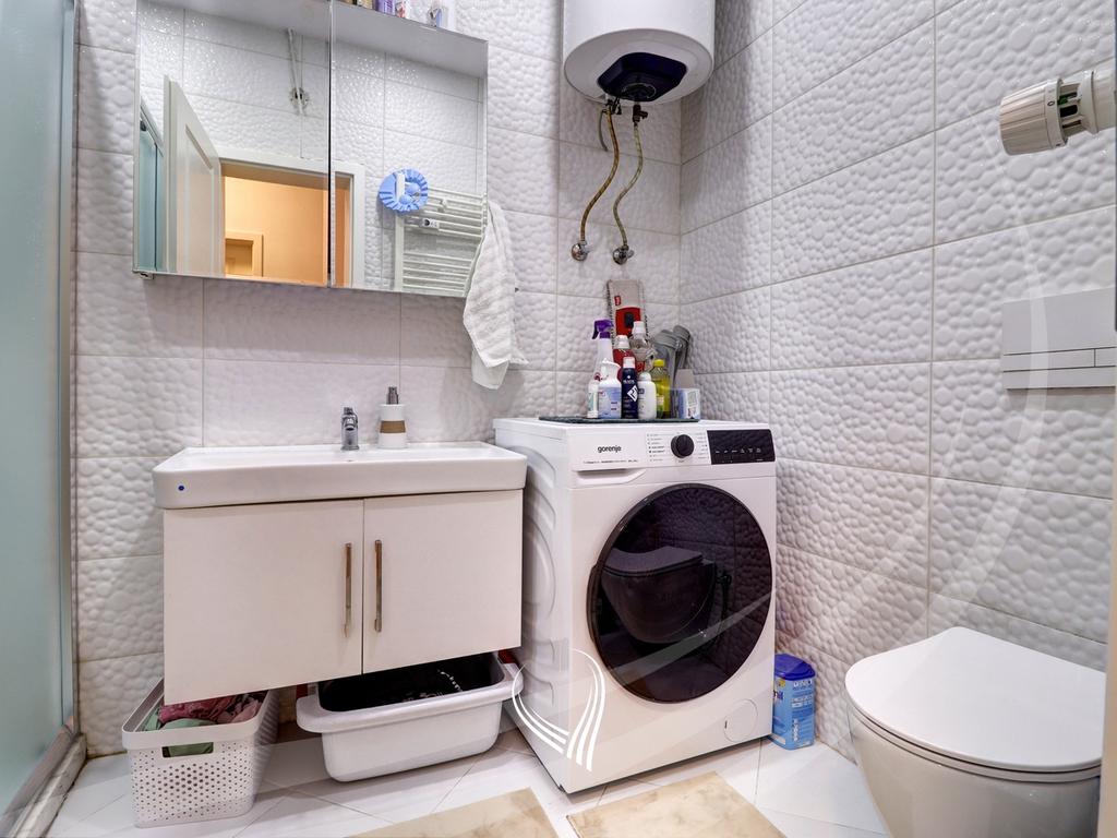 Banesë me 2 dhoma gjumi në shitje në lagjen Mati 1 – Rruga7