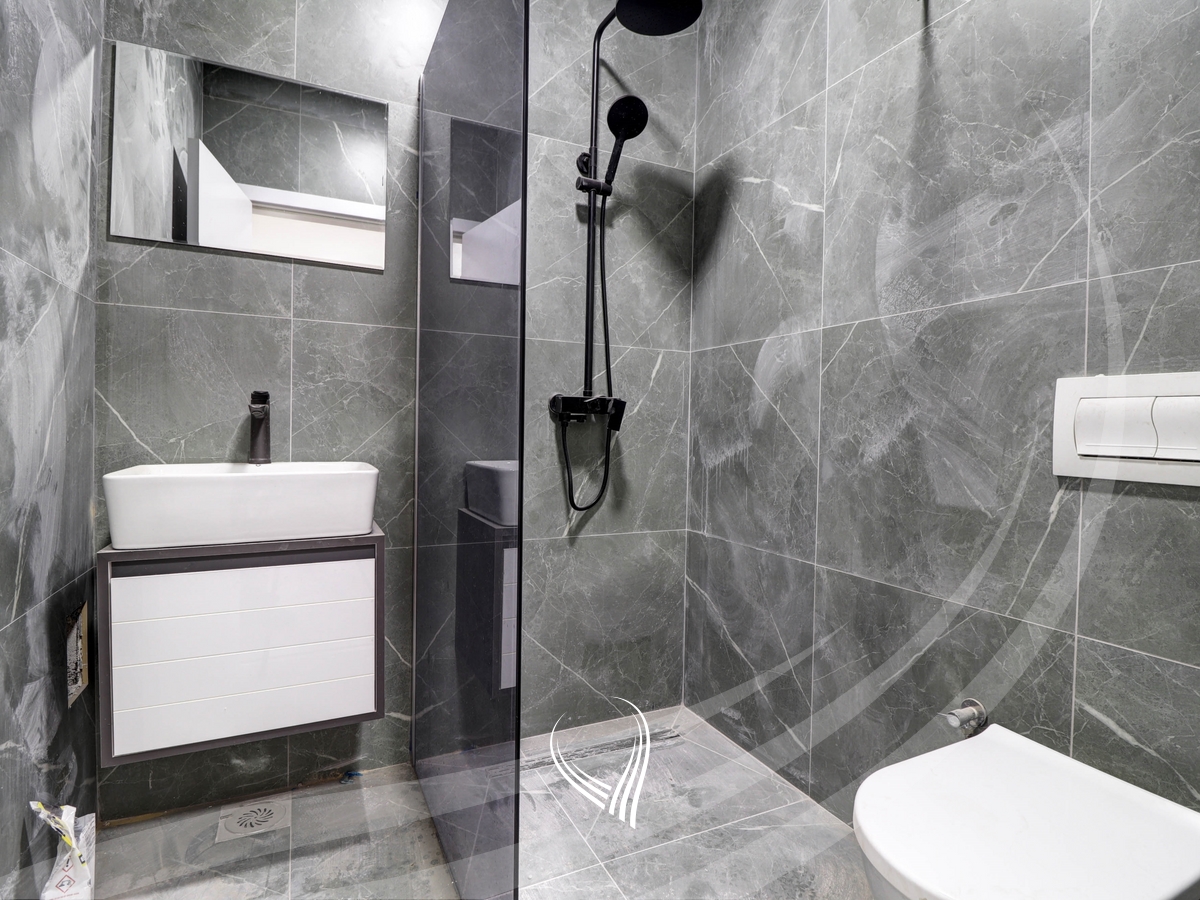 Zyre me 2 dhoma pune me qira në Qendër3