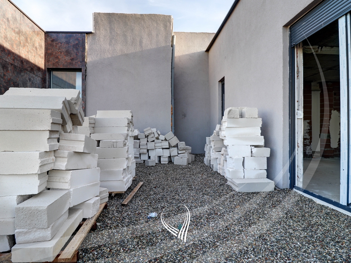 Penthouse 223.44m2 në shitje në lagjen Prishtina e re6