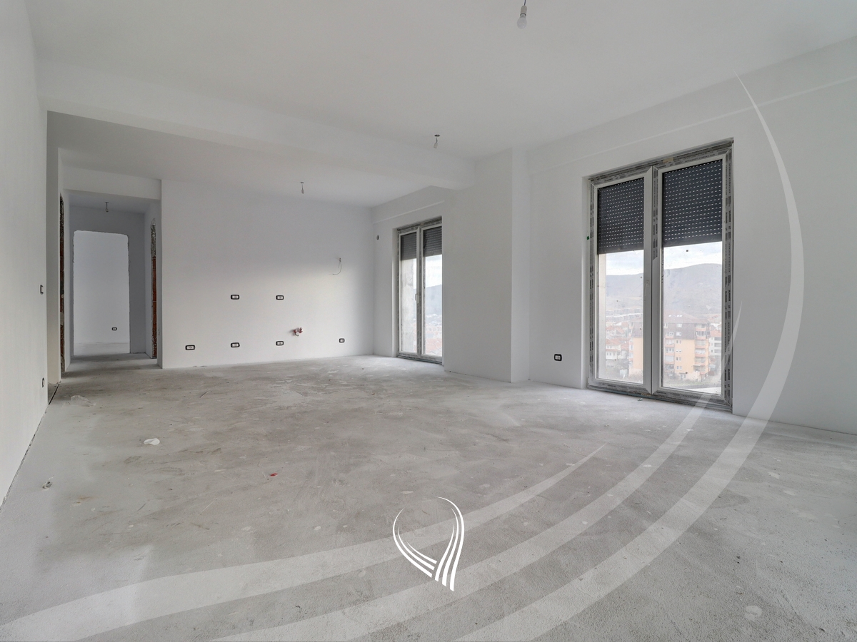 Banesë me 3 dhoma gjumi në shitje në lagjen Velania - Puhiza 33