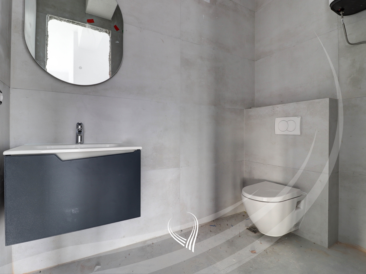 Banesë me 3 dhoma gjumi në shitje në lagjen Velania - Puhiza 38