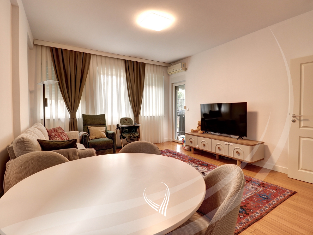 Banesë me 2 dhoma gjumi në shitje në lagjen Mati 1 – Rruga1