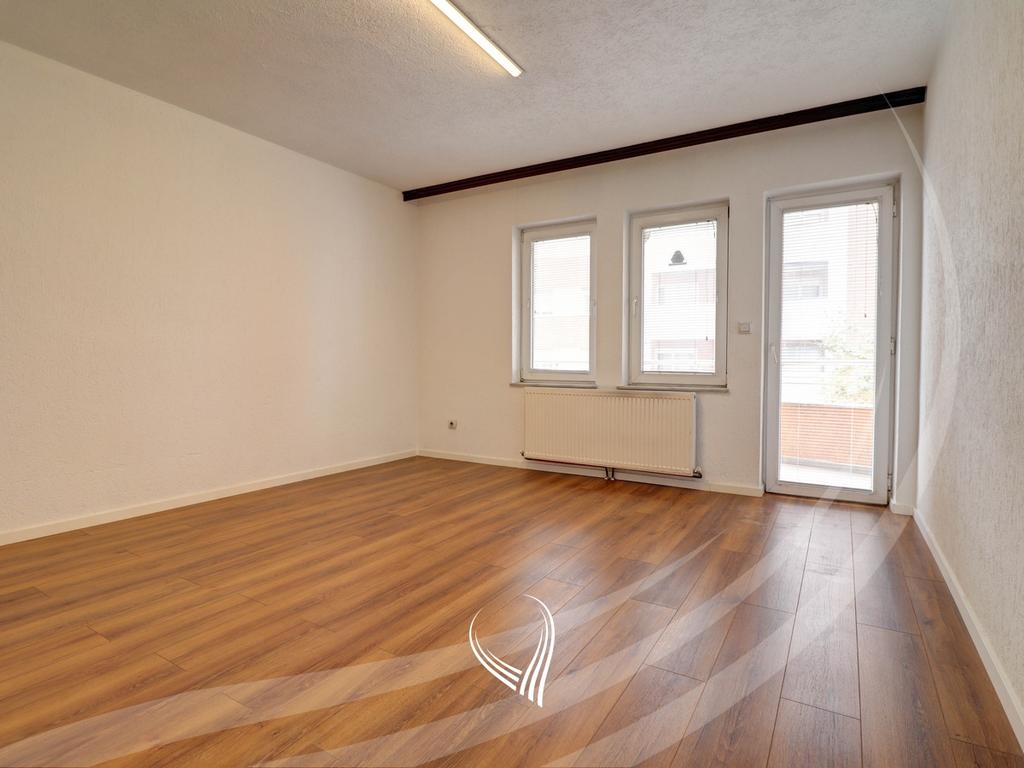 Objekt afarist 430m2 me qira në lagjen Mati 14