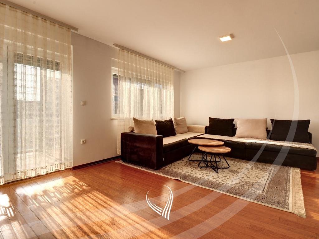 Banesë me 2 dhoma gjumi me qira në lagjen Bregu i Diellit – Ontex1