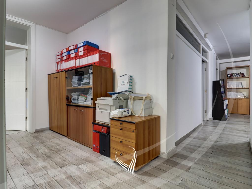 3-bedroom apartment for sale in the Bregu i Diellit neighborhood6