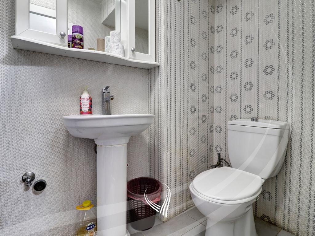 3-bedroom apartment for sale in the Bregu i Diellit neighborhood8