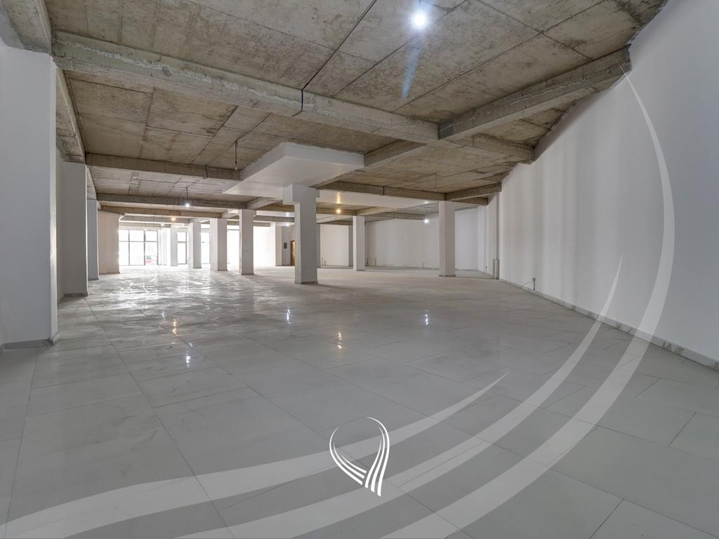 Lokal 608m2 me qira në lagjen Prishtina e Re – Berisha Group