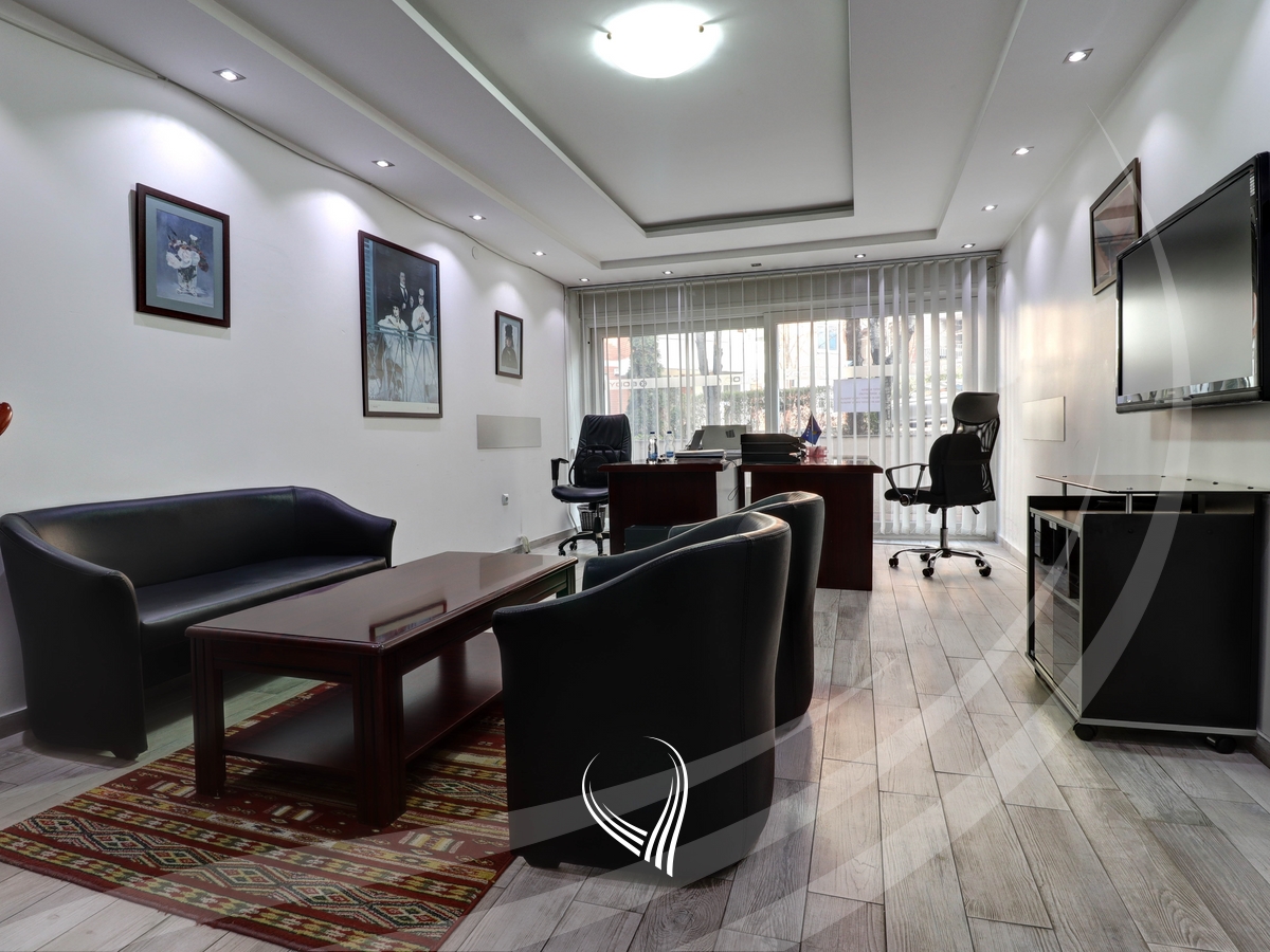 3-bedroom apartment for sale in the Bregu i Diellit neighborhood0