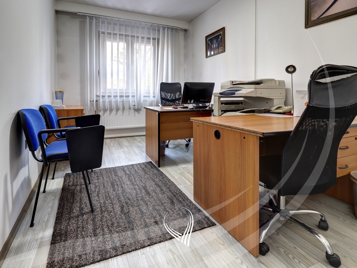 3-bedroom apartment for sale in the Bregu i Diellit neighborhood2