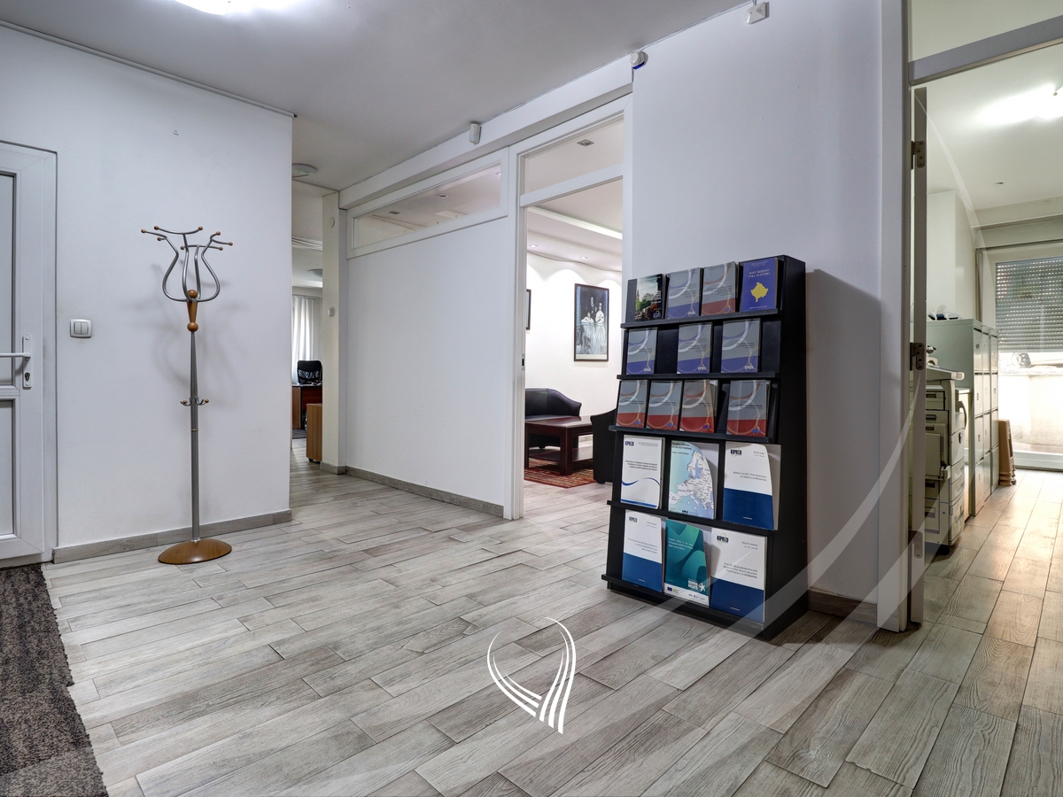 3-bedroom apartment for sale in the Bregu i Diellit neighborhood5