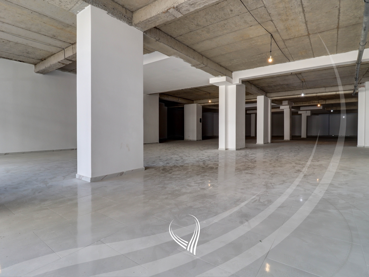 Lokal 608m2 me qira në lagjen Prishtina e Re – Berisha Group2
