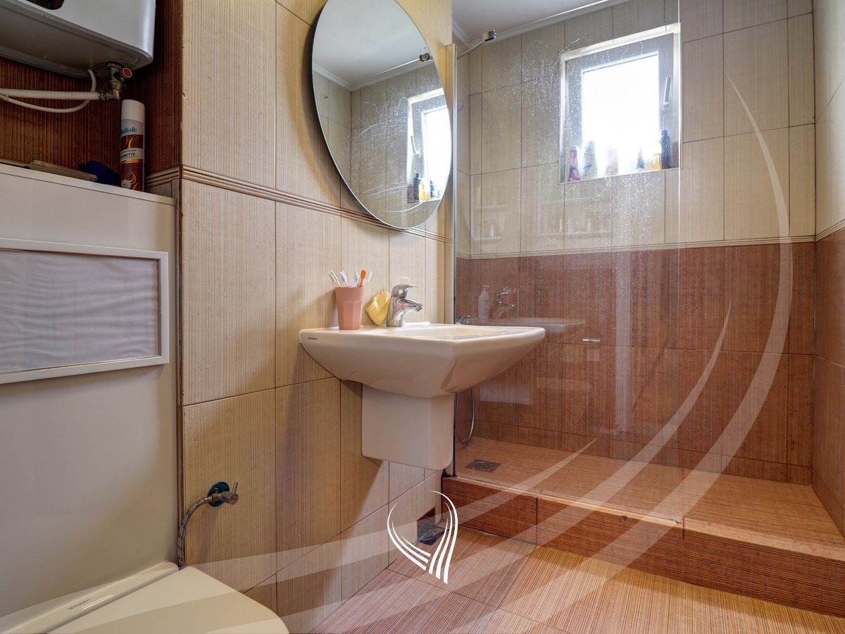 2-bedroom apartment for sale in the Bregu i Diellit neighborhood9