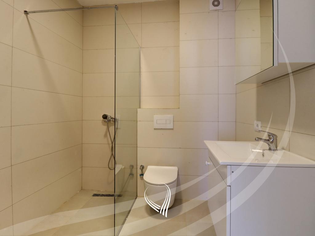 Banesë me 3 dhoma gjumi me qira në lagjen Mati 110