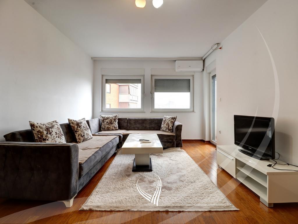 Banesë me 2 dhoma gjumi me qira në lagjen Bregu i Diellit – Ontex