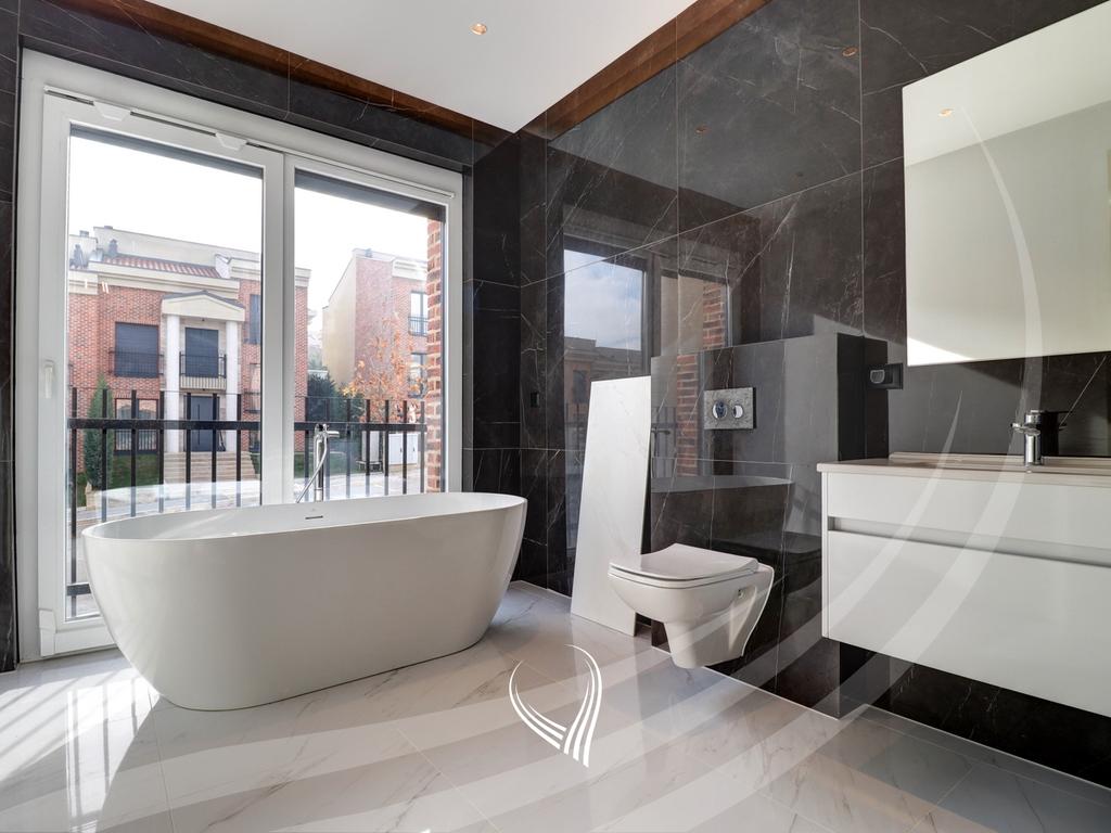 Shtëpi me 3 dhoma gjumi me qira në lagjen Marigona Hill9