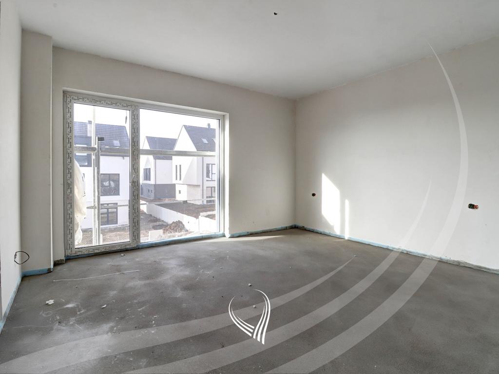 Shtëpi me 4 dhoma gjumi në shitje në Çagllavicë – Lagjja e Artë 26