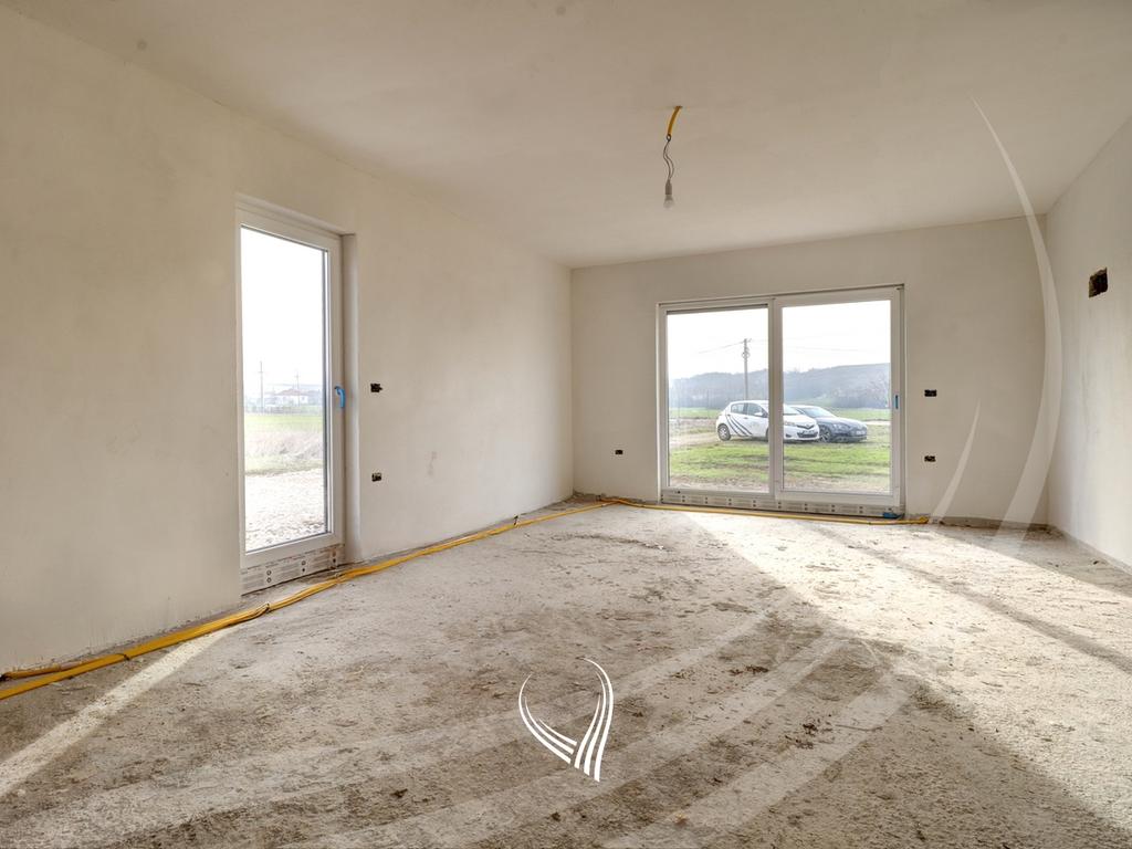 200m2 house for sale in Lower Bërnicë2