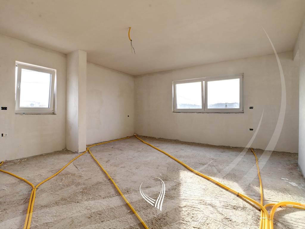 200m2 house for sale in Lower Bërnicë6